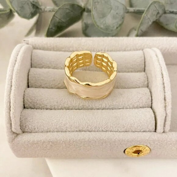 925 Sterling Silver Gold Ring Wavy Modern Ring Geometric Ring Band - Picture 2 of 8